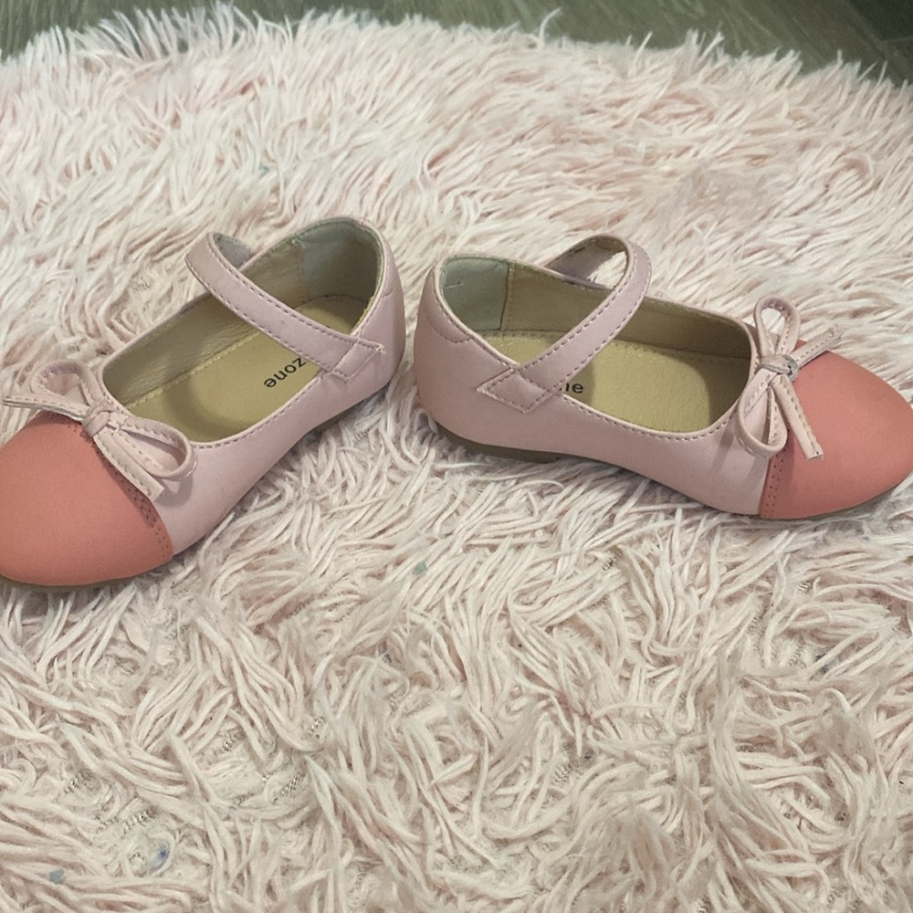 Ballet Flats - Picture 2 of 5